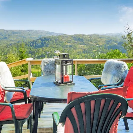 Vakantiehuis 5 Bedroom Cozy In Norheimsund